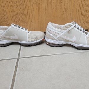 Nike Men's White and Gray Athletic Shoes